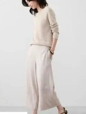 Banana Republic Comfy Sweatpants wide leg with side pockets